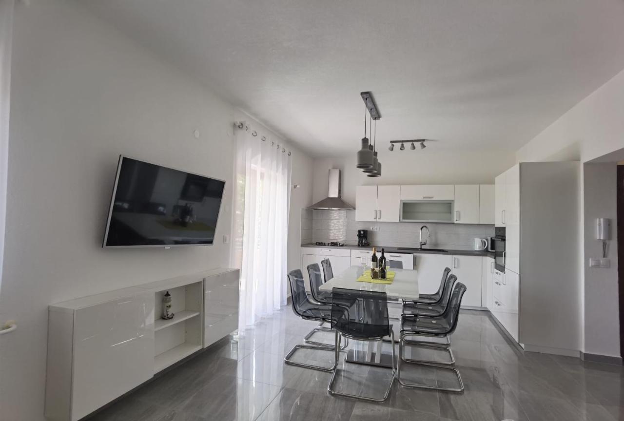 Apartman Bura Posedarje Exterior foto