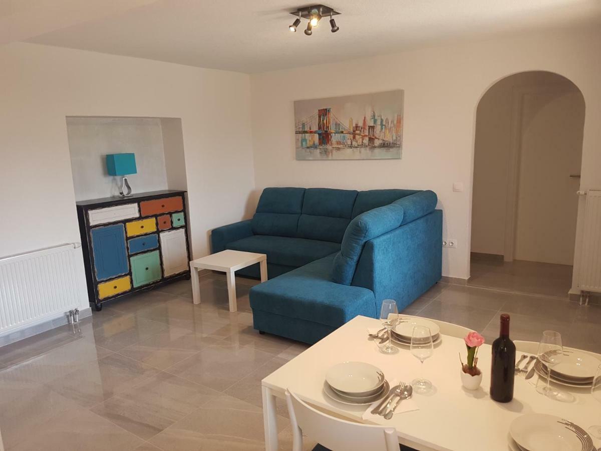 Apartman Bura Posedarje Exterior foto