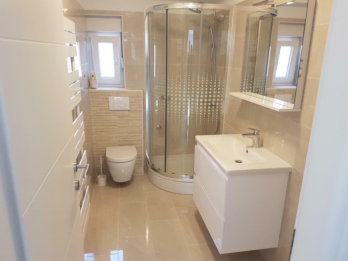 Apartman Bura Posedarje Exterior foto